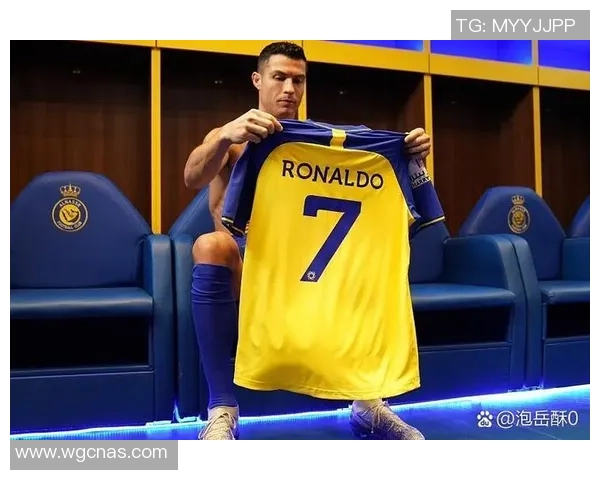 全球足球史上十大最伟大的球星盘点及其传奇成就分析